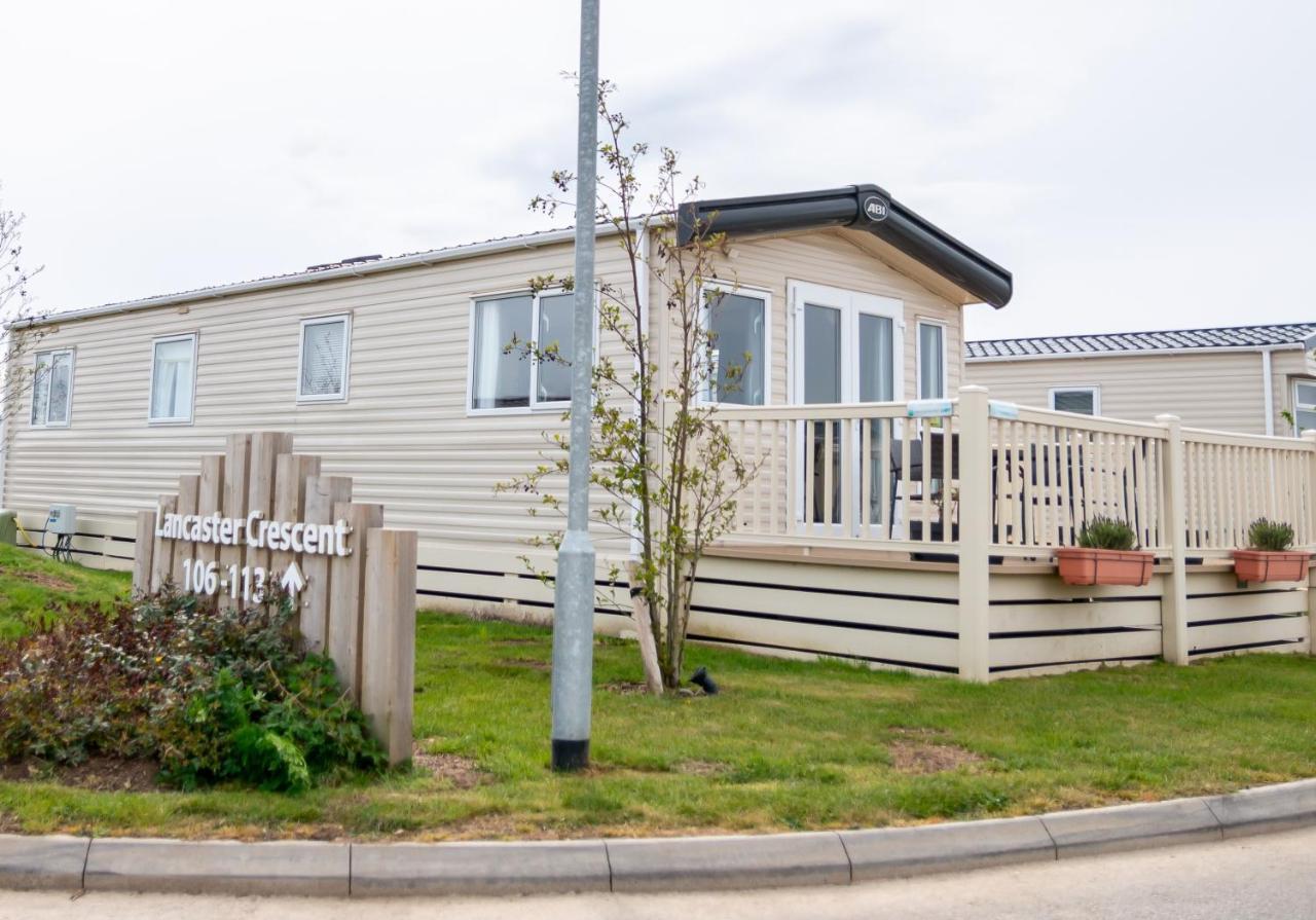 Luxury Lancaster Lodge - The Best Hot Tub Getaway! Tattershall Exterior foto